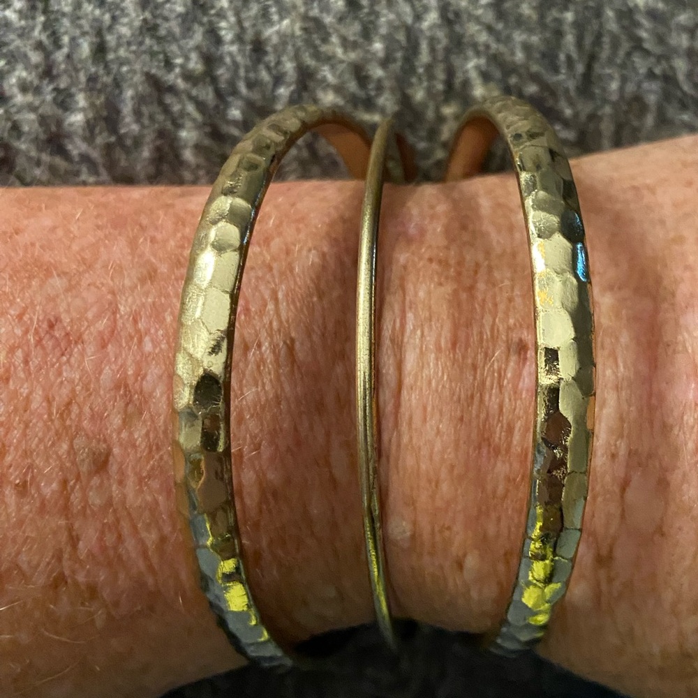 Bangle bracelets set of 3 gold